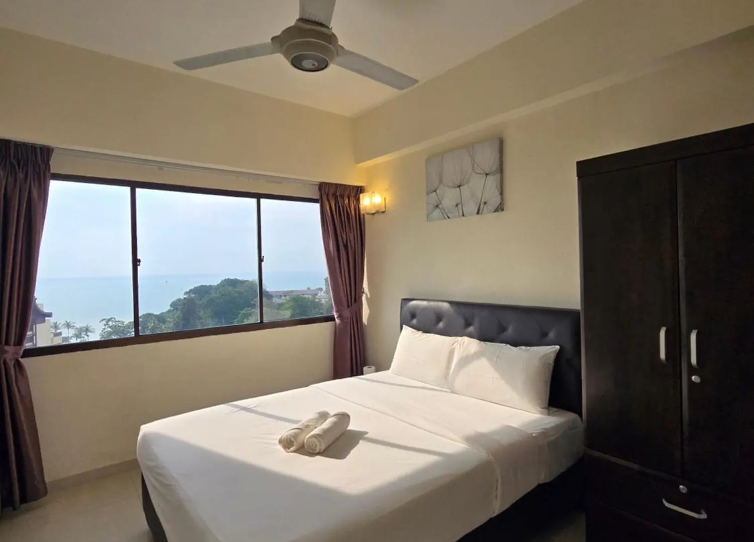 Sunshine Seaview Apartment Batu Feringgi