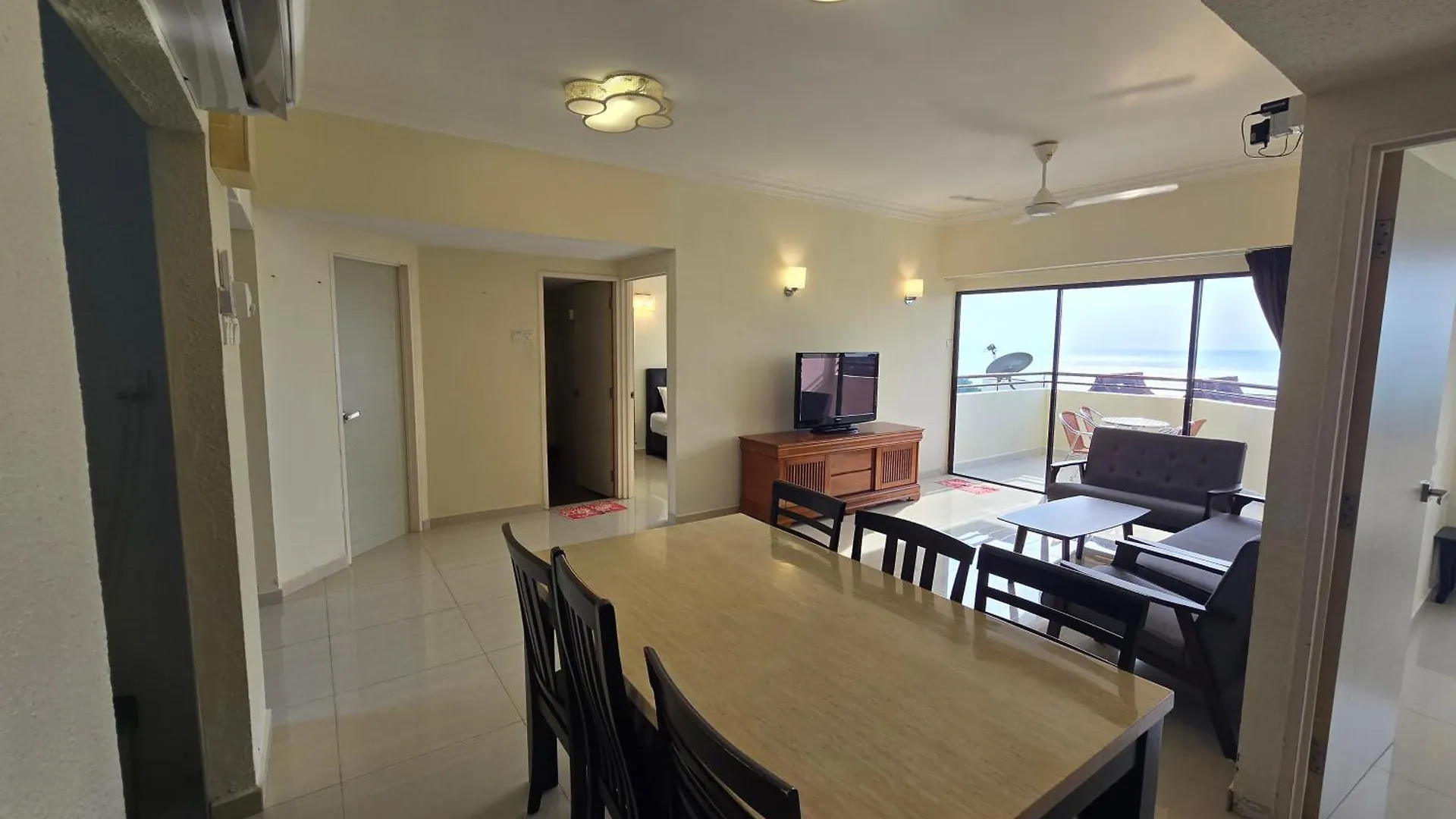Aparthotel Sunshine Seaview Apartment Batu Feringgi Ma­lay­sia